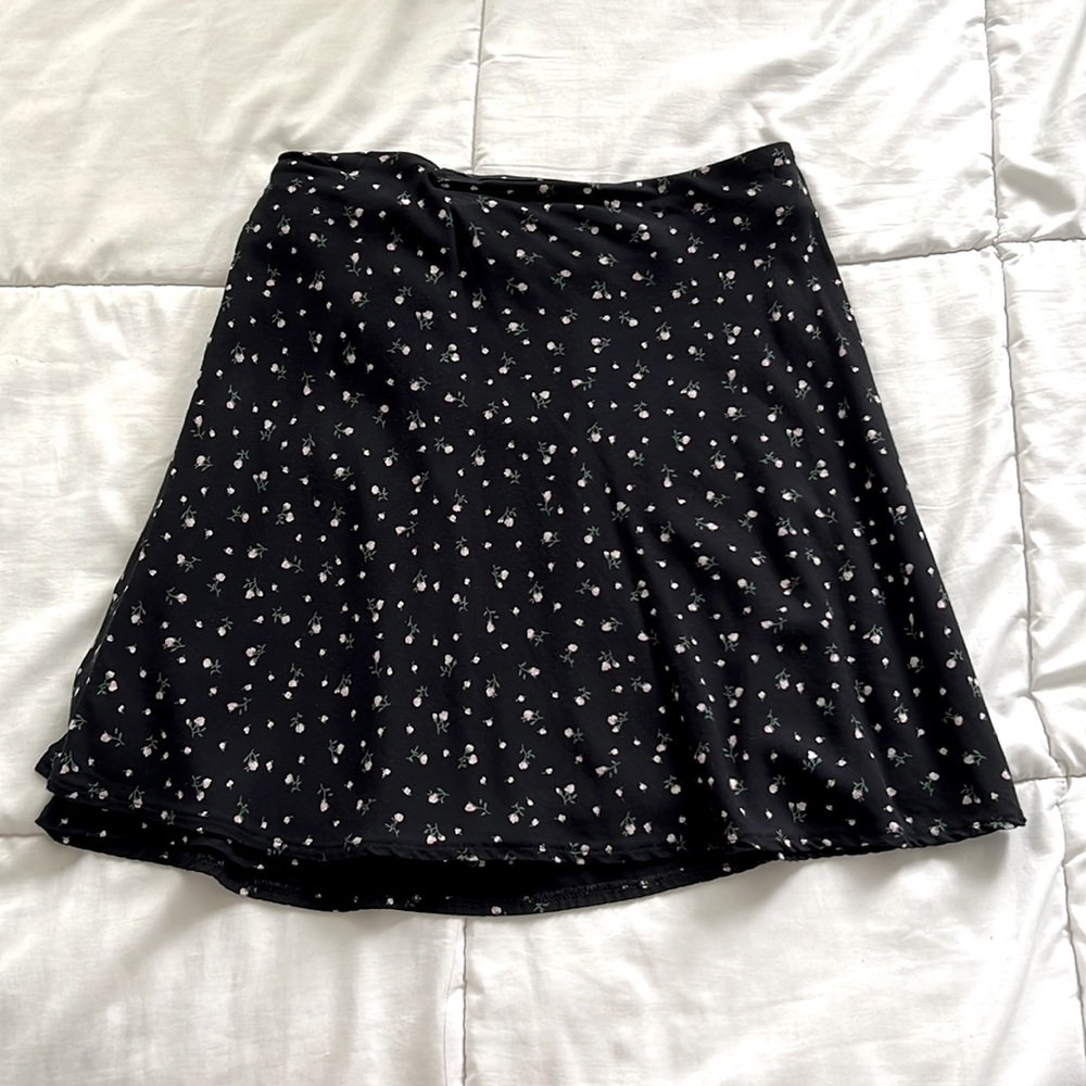 Brandy Melville Tie Floral Skirt